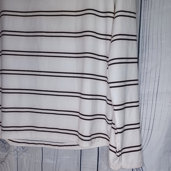 Apt. 9 Black and white striped turtle neck - Picture 9 of 11